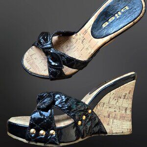 Y2K Platform Wedge Heels Sandals US 6 Black Gold Studded Bows Faux Leather Cork